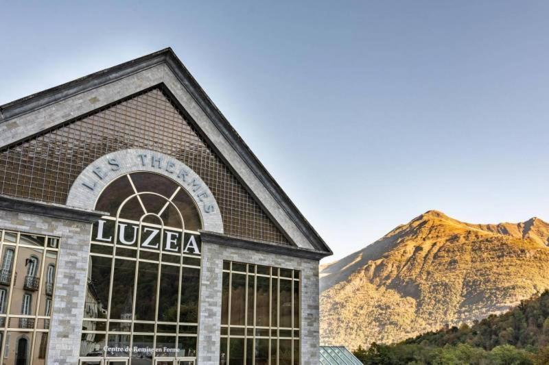 Hotel Terminus Luz-Saint-Sauveur Bagian luar foto