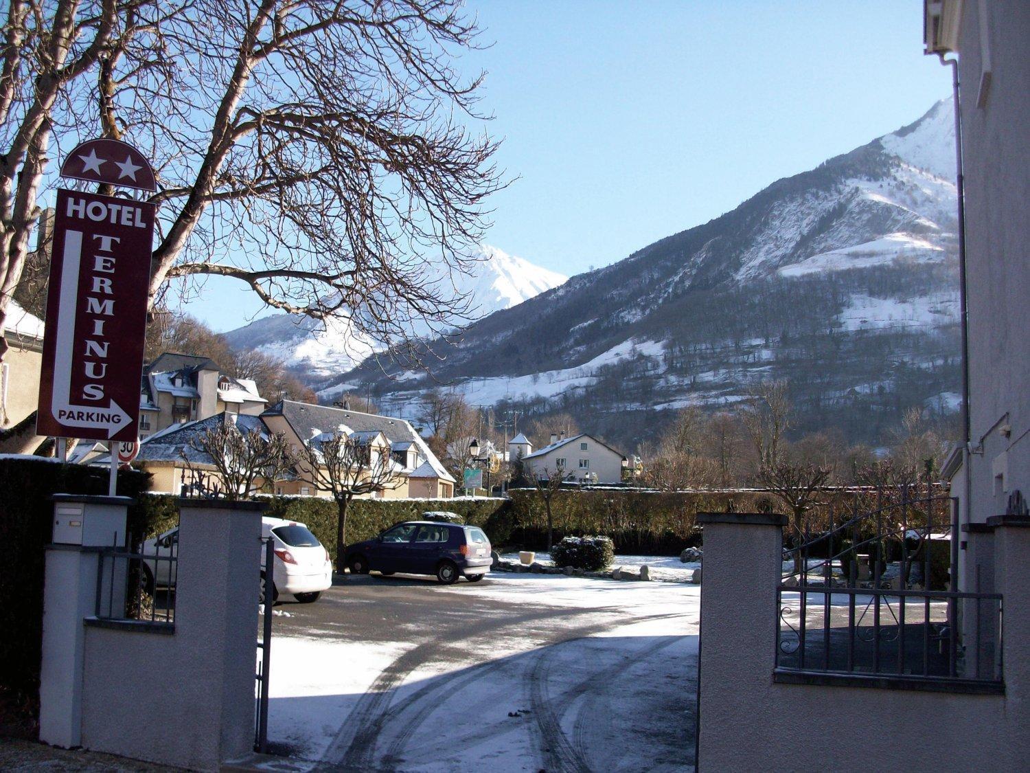 Hotel Terminus Luz-Saint-Sauveur Bagian luar foto